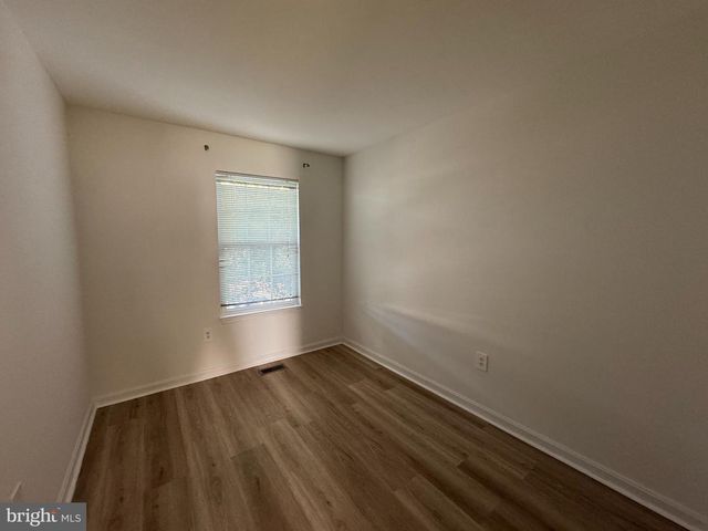 6808 COTTINGHAM LN, Centreville, VA 20121