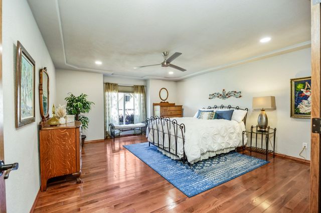 31 Wildwood Drive, Eagle Point, OR 97524