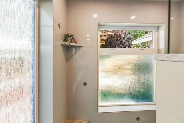 31 Wildwood Drive, Eagle Point, OR 97524