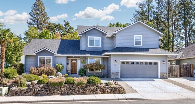 31 Wildwood Drive, Eagle Point, OR 97524