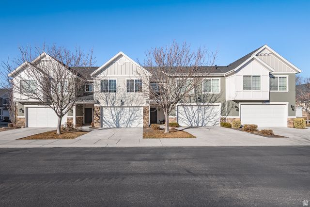 397 E TRACTOR DR, Midvale, UT 84047