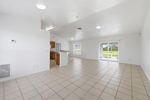 422 NW 11th TER, Cape Coral, FL 33993
