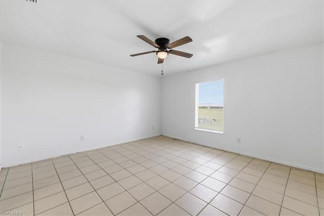 422 NW 11th TER, Cape Coral, FL 33993