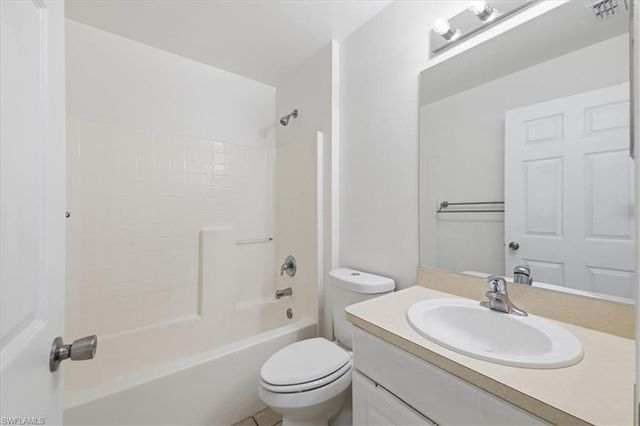 422 NW 11th TER, Cape Coral, FL 33993