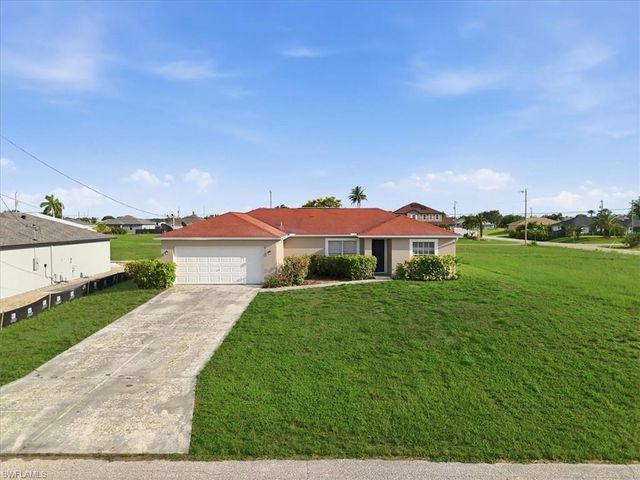 422 NW 11th TER, Cape Coral, FL 33993