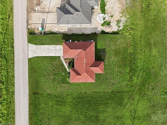 422 NW 11th TER, Cape Coral, FL 33993