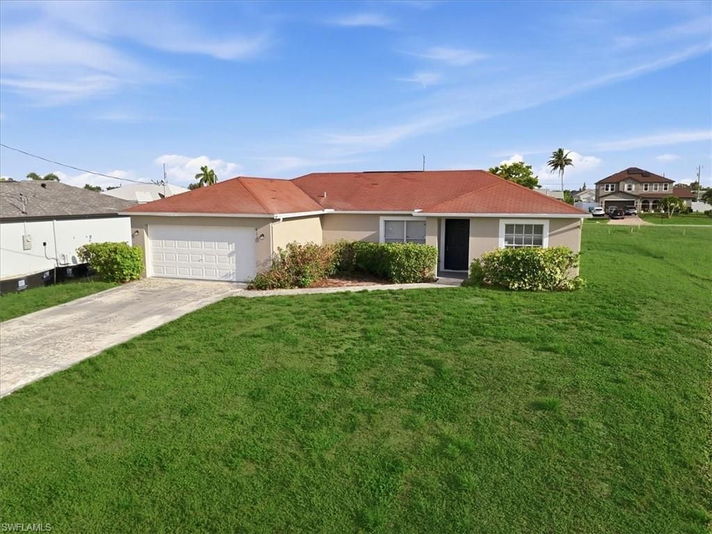 422 NW 11th TER, Cape Coral, FL 33993