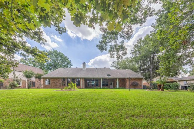5010 Oxbow Circle E, Fulshear, TX 77441