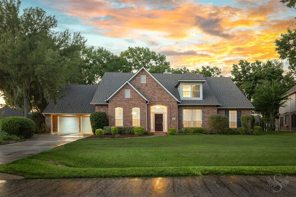 5010 Oxbow Circle E, Fulshear, TX 77441
