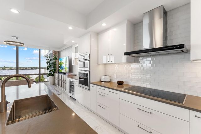 1 Water Club Way 603, North Palm Beach, FL 33408