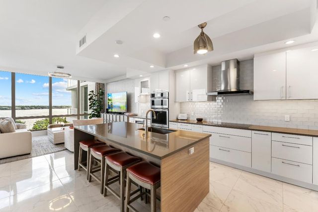 1 Water Club Way 603, North Palm Beach, FL 33408