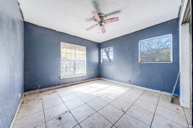 611 Basswood, San Antonio, TX 78213