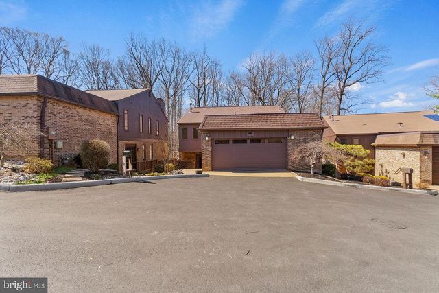 9943 GREAT OAKS WAY, Fairfax, VA 22030