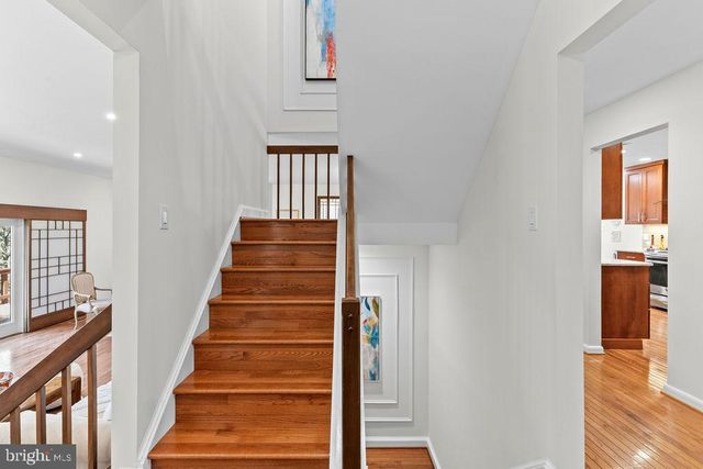 9943 GREAT OAKS WAY, Fairfax, VA 22030