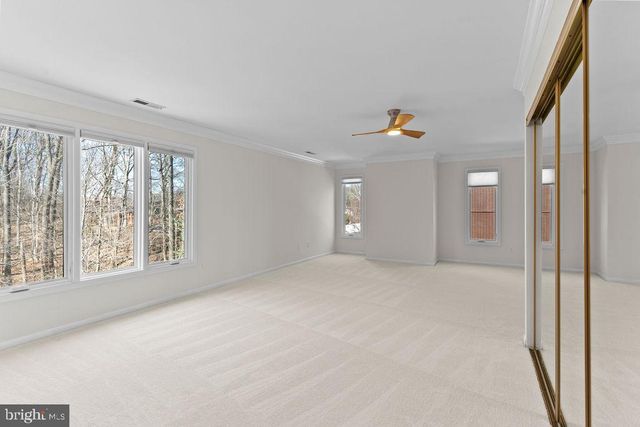 9943 GREAT OAKS WAY, Fairfax, VA 22030