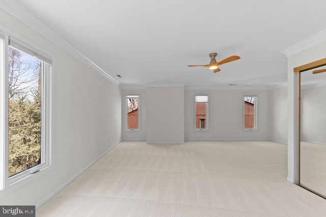 9943 GREAT OAKS WAY, Fairfax, VA 22030