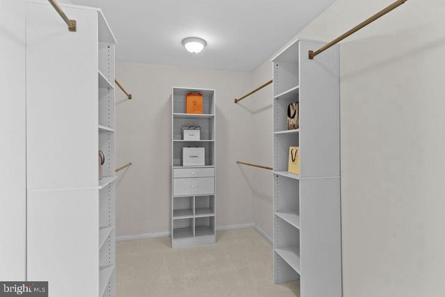 9943 GREAT OAKS WAY, Fairfax, VA 22030