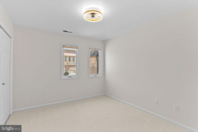 9943 GREAT OAKS WAY, Fairfax, VA 22030