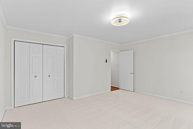 9943 GREAT OAKS WAY, Fairfax, VA 22030