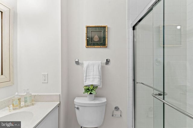 9943 GREAT OAKS WAY, Fairfax, VA 22030