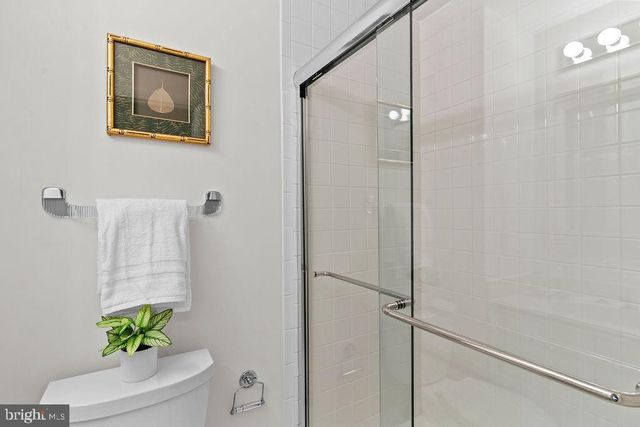 9943 GREAT OAKS WAY, Fairfax, VA 22030