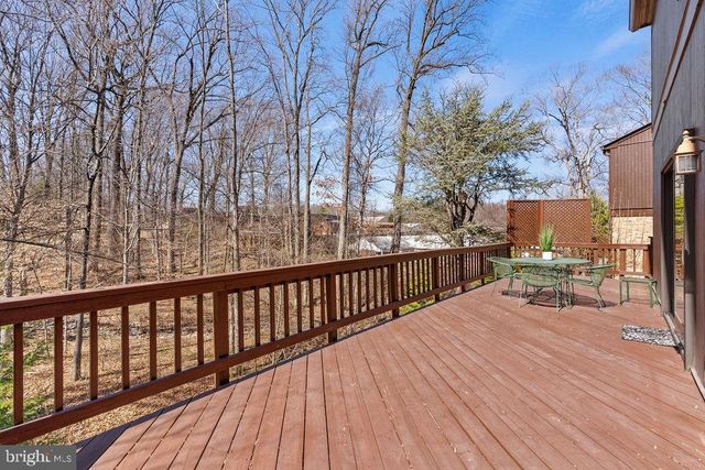 9943 GREAT OAKS WAY, Fairfax, VA 22030