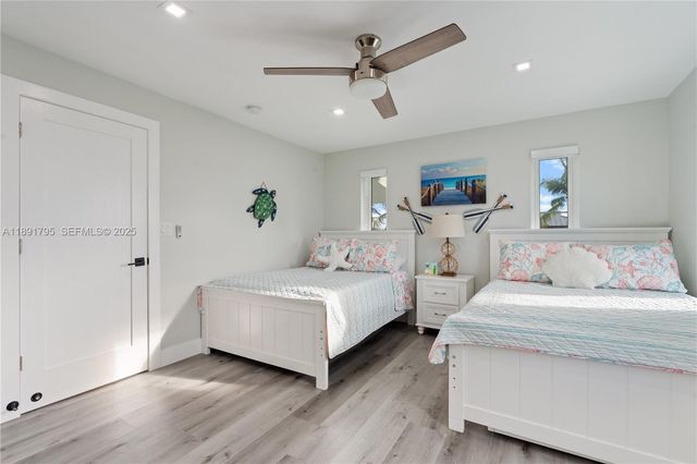 25 N Blackwater Ln, Key Largo, FL 33037