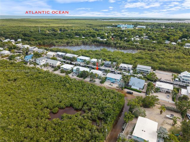 25 N Blackwater Ln, Key Largo, FL 33037