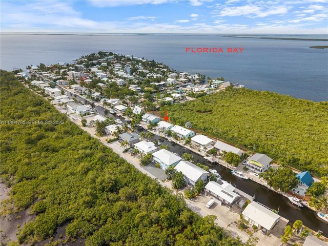 25 N Blackwater Ln, Key Largo, FL 33037