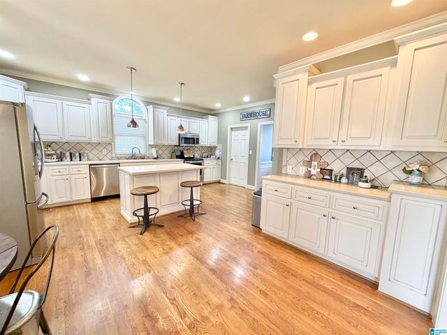 900 TIMBERLINE CIRCLE, Calera, AL 35040