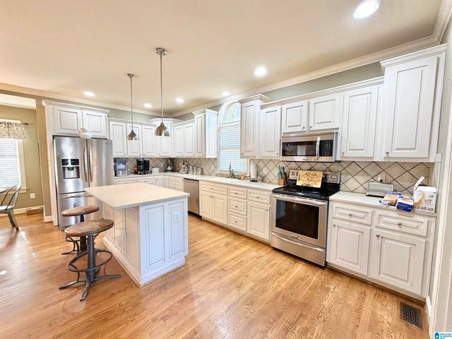 900 TIMBERLINE CIRCLE, Calera, AL 35040