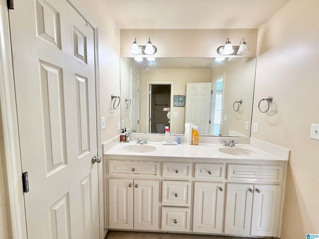 900 TIMBERLINE CIRCLE, Calera, AL 35040