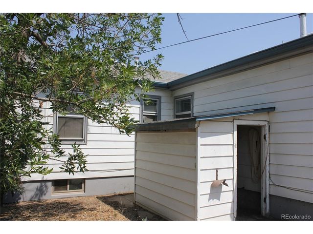 111 S 9th Ave, Brighton, CO 80601