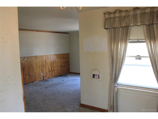 111 S 9th Ave, Brighton, CO 80601