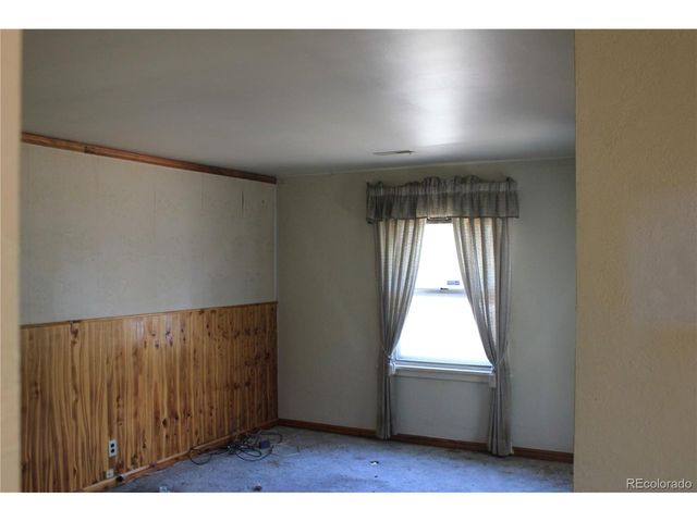 111 S 9th Ave, Brighton, CO 80601