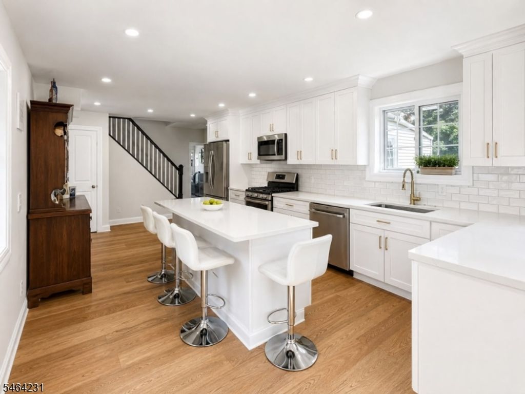 538 Cicilia Pl, Scotch Plains Twp., NJ 07076 — photo 3