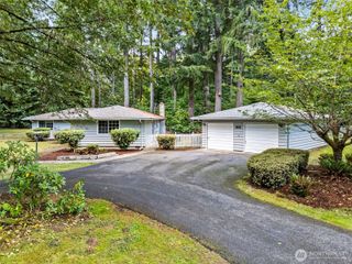5819 17th Lane NE, Olympia, WA 98516