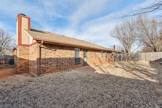 2708 Greenfield Drive, Edmond, OK 73012