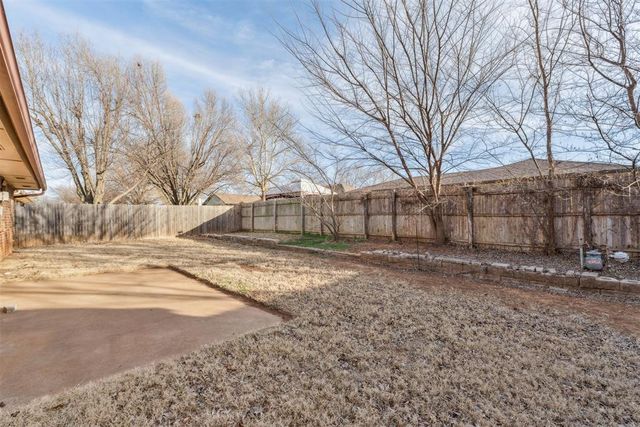 2708 Greenfield Drive, Edmond, OK 73012