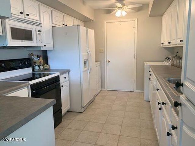 9466 E SUN LAKES Boulevard N, Sun Lakes, AZ 85248