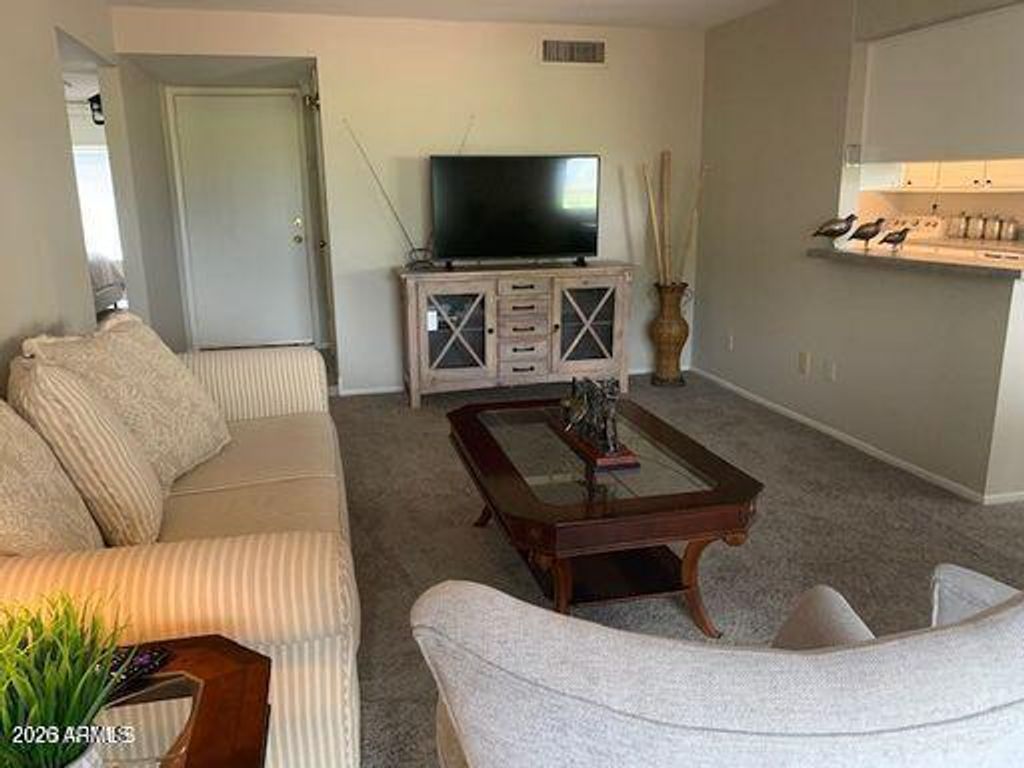 9466 E SUN LAKES Boulevard N, Sun Lakes, AZ 85248