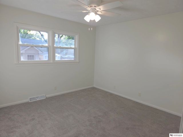 5012 S 94 Street, Omaha, NE 68127