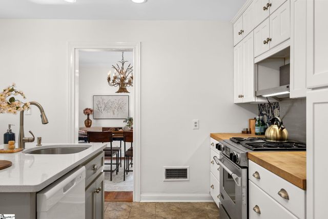 31 Rock Creek Drive, Greenville, SC 29605