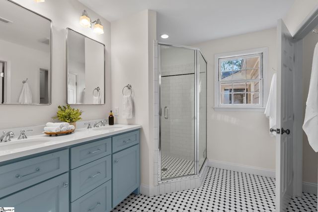 31 Rock Creek Drive, Greenville, SC 29605