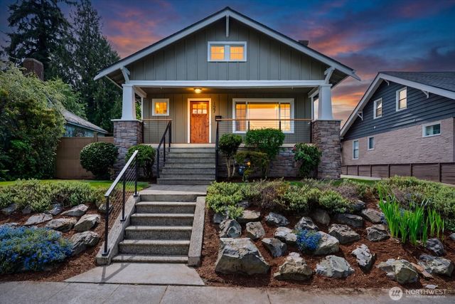 127 NE 58th Street, Seattle, WA 98105