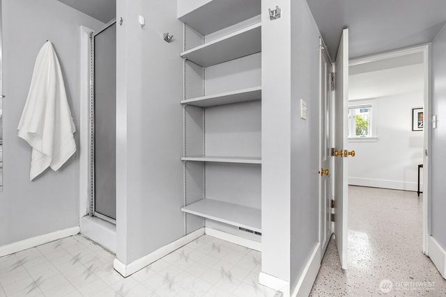 127 NE 58th Street, Seattle, WA 98105