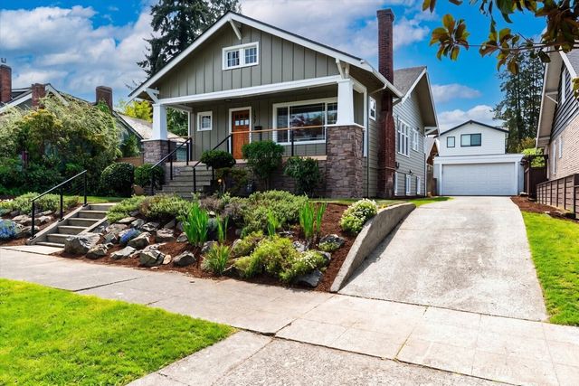 127 NE 58th Street, Seattle, WA 98105