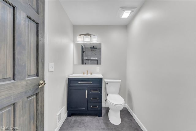 25515 Clubside Boulevard 0012, North Olmsted, OH 44070