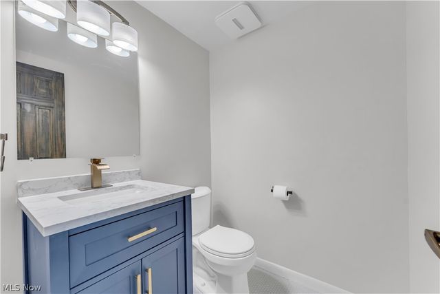 25515 Clubside Boulevard 0012, North Olmsted, OH 44070