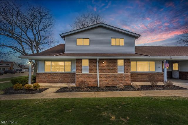 25515 Clubside Boulevard 0012, North Olmsted, OH 44070